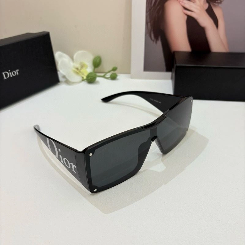 Functional Christian Dior Sunglasses 278650