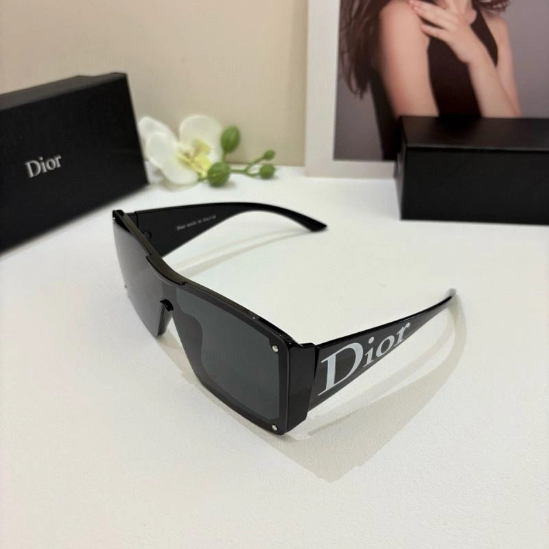 Functional Christian Dior Sunglasses 278650