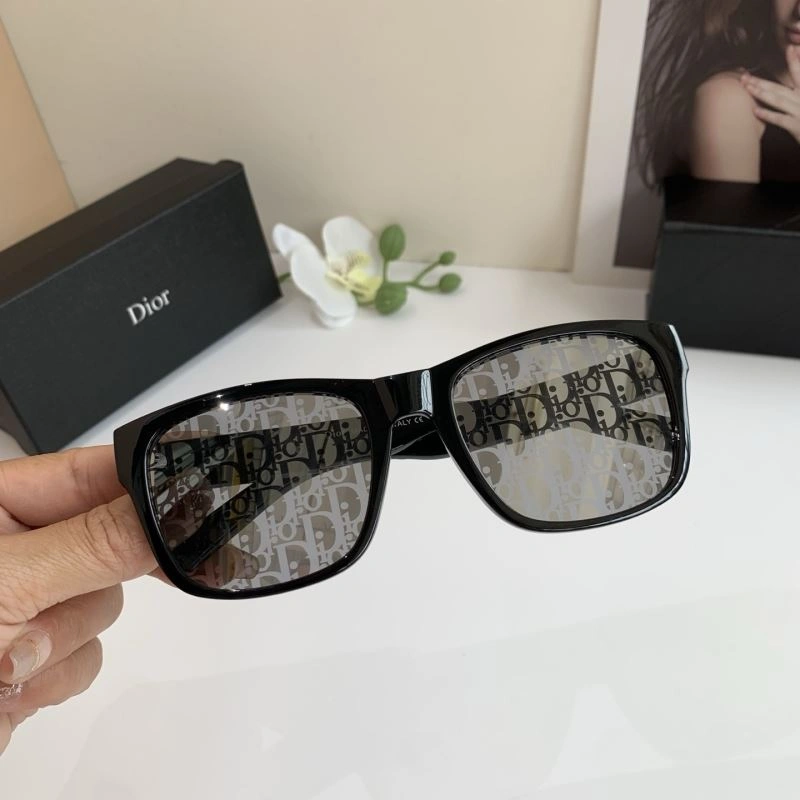 RelaxedFit Christian Dior Sunglasses 278649
