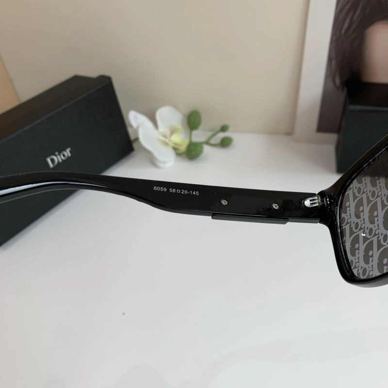 RelaxedFit Christian Dior Sunglasses 278649