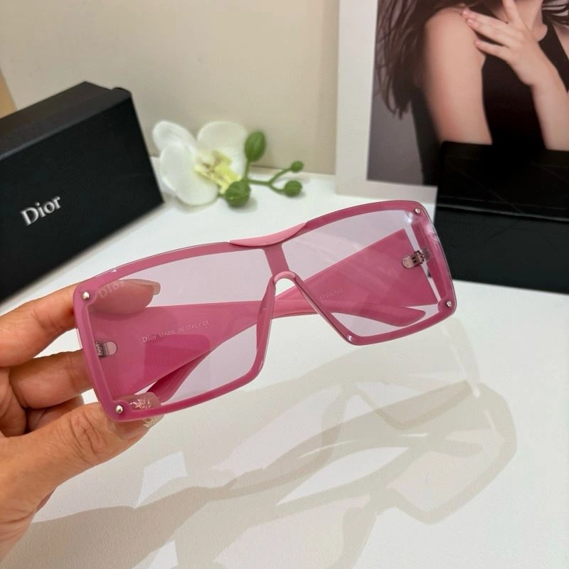Sustainable Christian Dior Sunglasses 278648