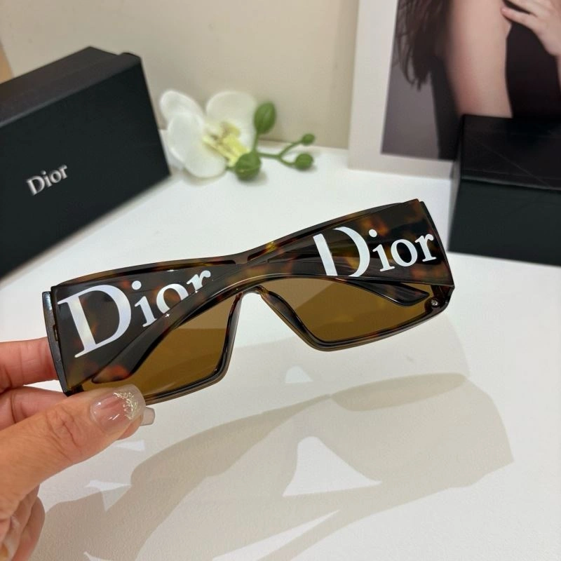 Christian Dior Sunglasses Resilient 278647