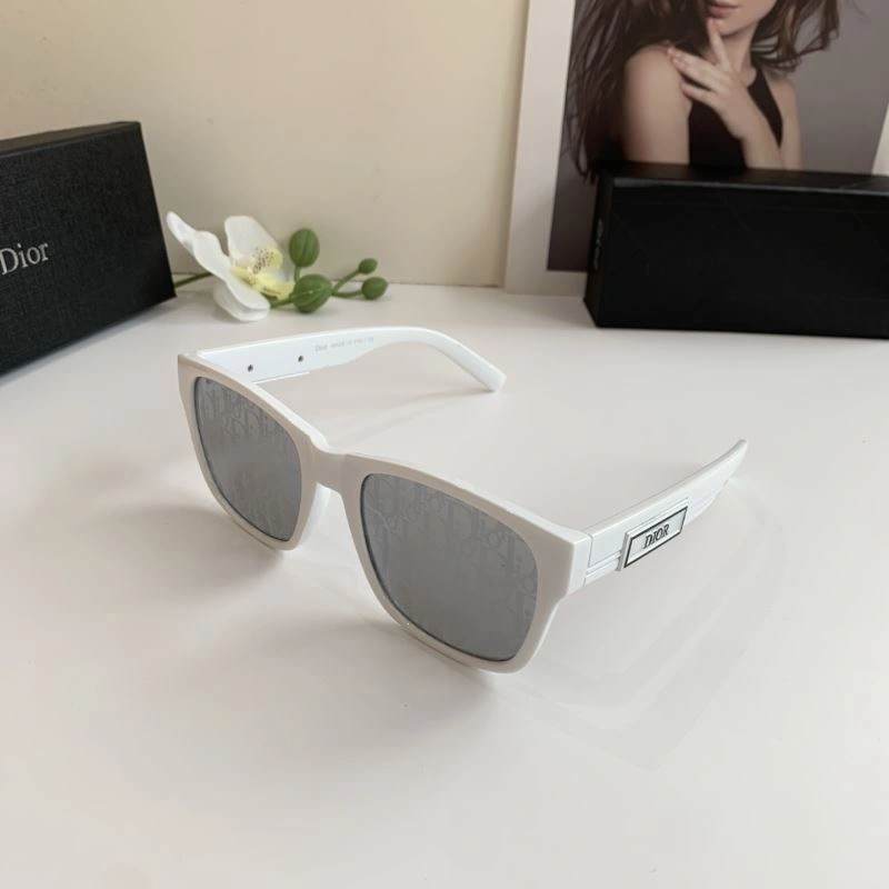 Christian Dior Sunglasses Lightweight 278646