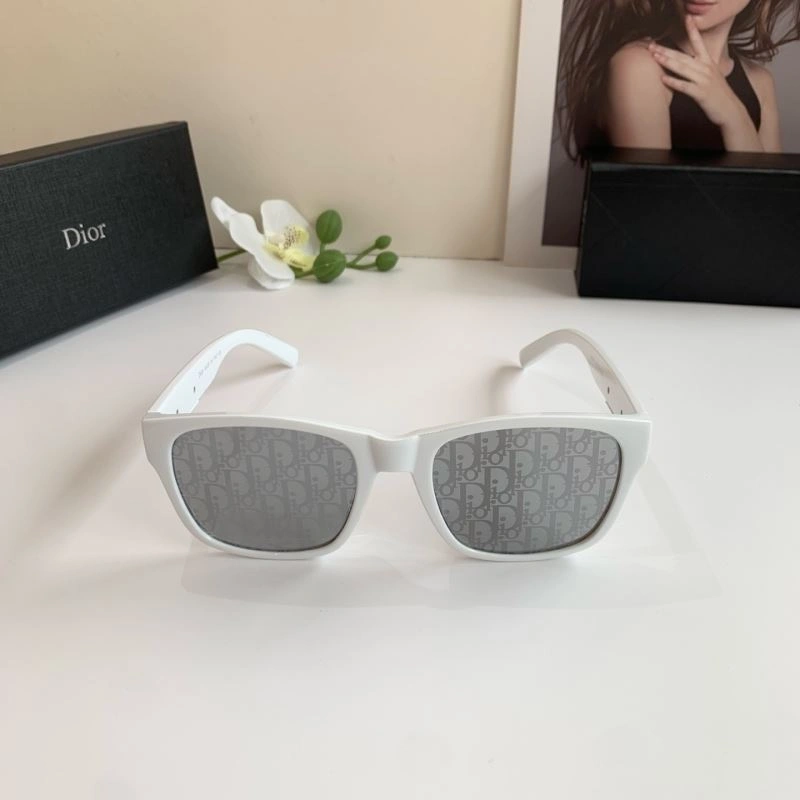Christian Dior Sunglasses Lightweight 278646