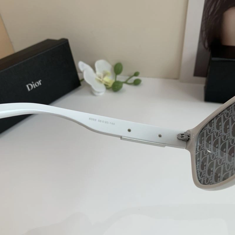 Christian Dior Sunglasses Lightweight 278646