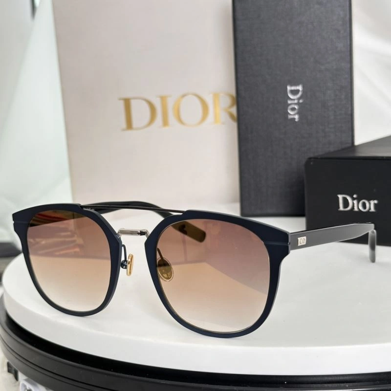 Comfortable Christian Dior Sunglasses 278642