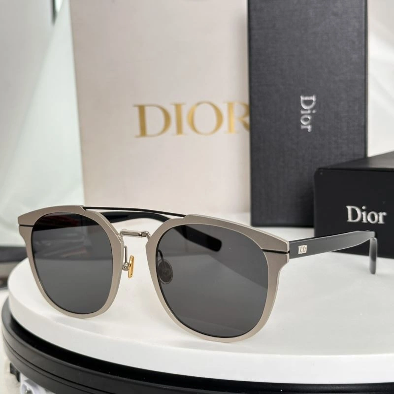 Comfortable Christian Dior Sunglasses 278642