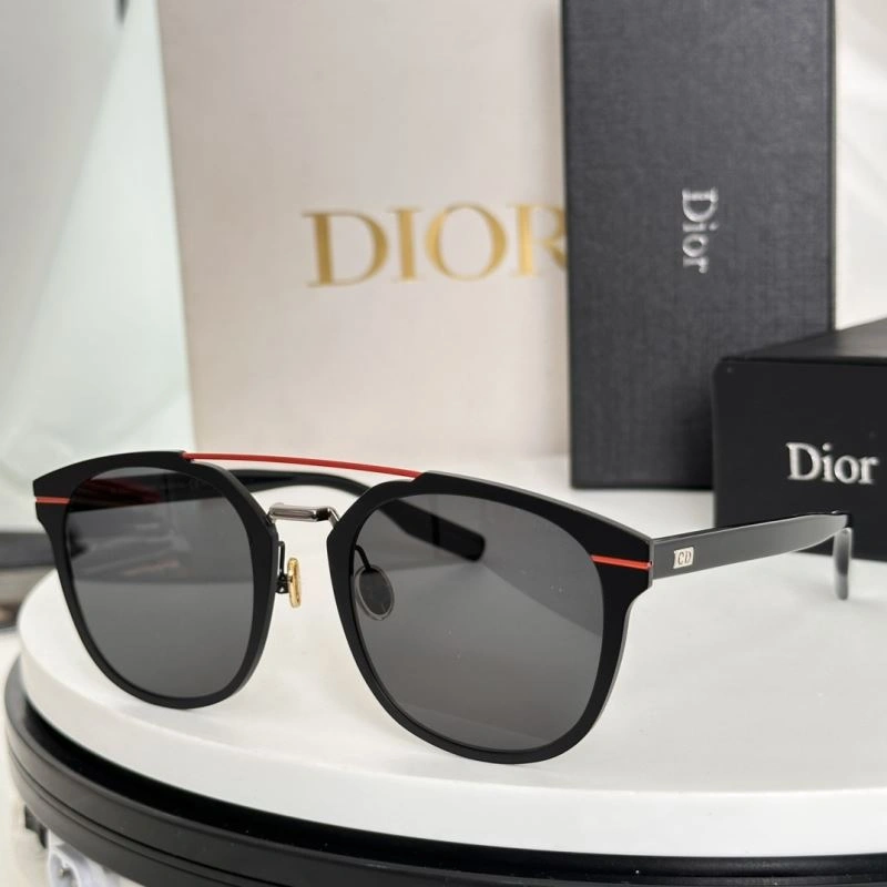 Comfortable Christian Dior Sunglasses 278642
