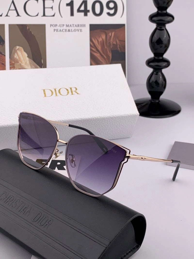 Lightweight Christian Dior Sunglasses 278866