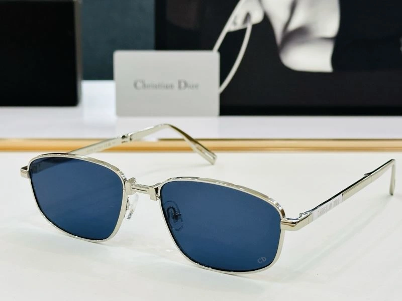 FashionForward Christian Dior Sunglasses 278888