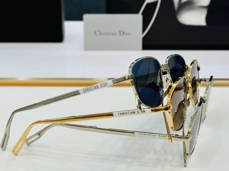 FashionForward Christian Dior Sunglasses 278888