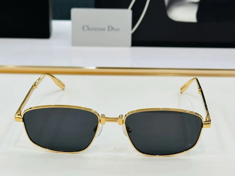 FashionForward Christian Dior Sunglasses 278888