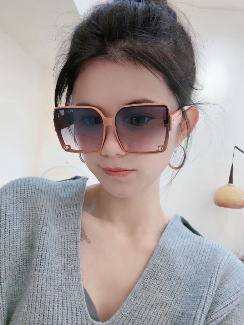 RelaxedFit Christian Dior Sunglasses 278881
