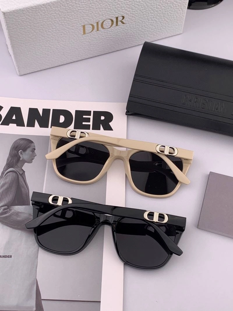 Minimalist Christian Dior Sunglasses 278875