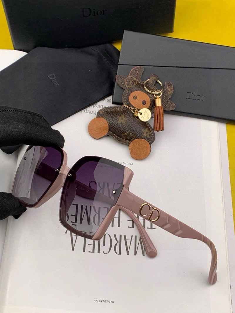 Supportive Christian Dior Sunglasses 278872