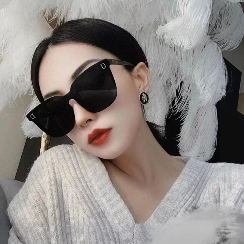 RelaxedFit Christian Dior Sunglasses 278869
