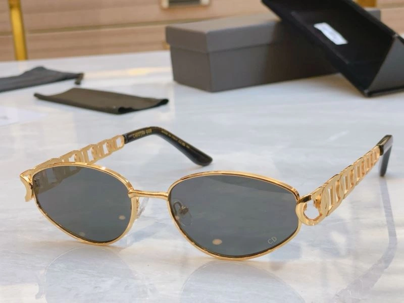Fashionable Christian Dior Sunglasses 278856