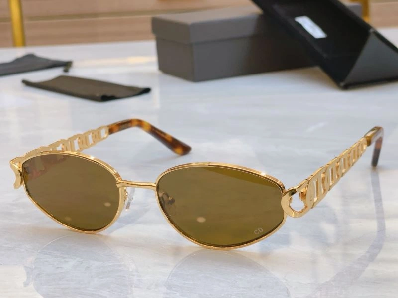Fashionable Christian Dior Sunglasses 278856