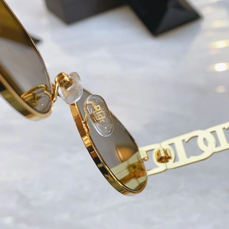 Fashionable Christian Dior Sunglasses 278856