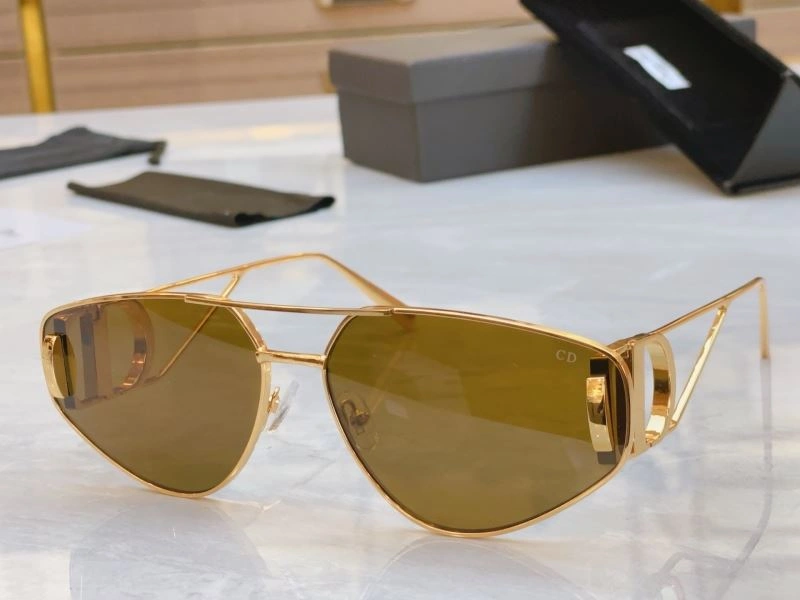 Functional Christian Dior Sunglasses 278855