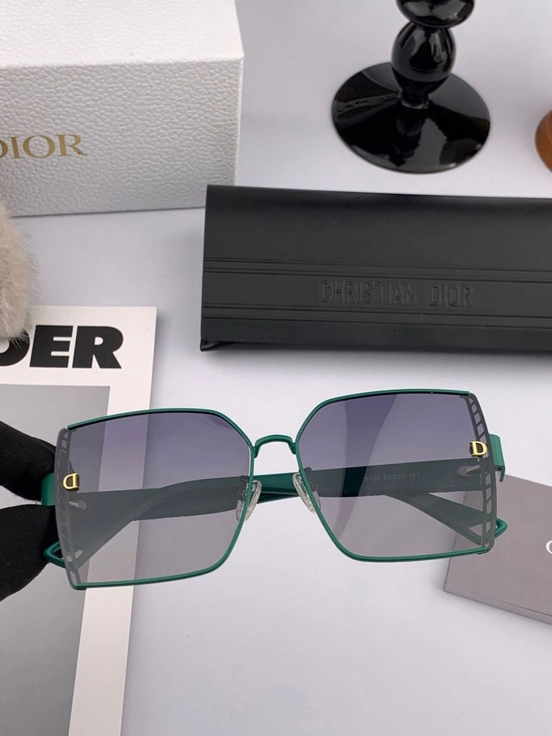 Supportive Christian Dior Sunglasses 278827