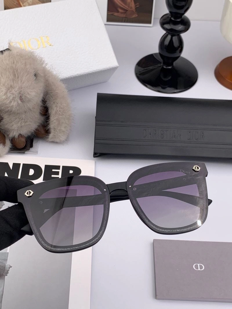 Christian Dior Sunglasses TimelessDesign 278823