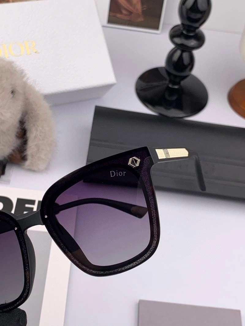 Christian Dior Sunglasses TimelessDesign 278823
