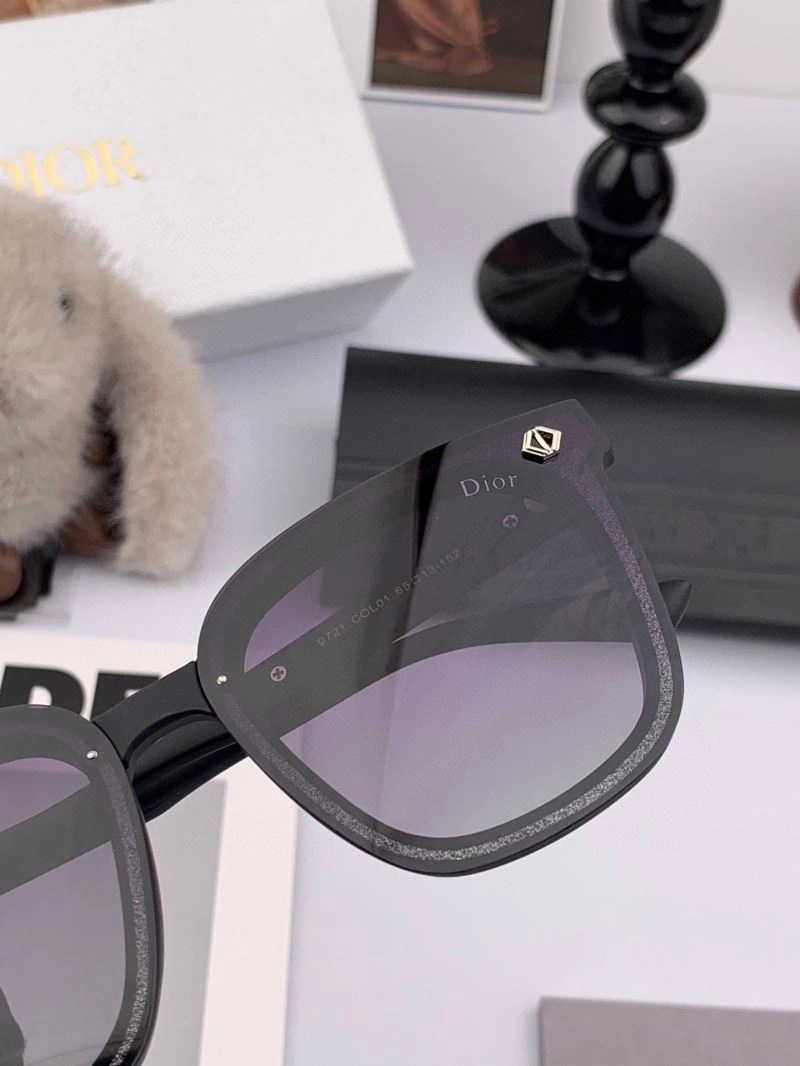 Christian Dior Sunglasses TimelessDesign 278823