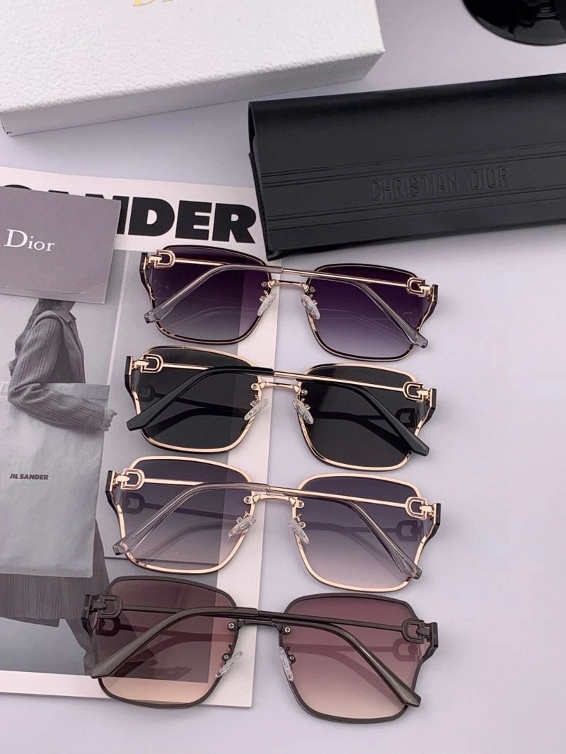 Christian Dior Sunglasses Refined 278834