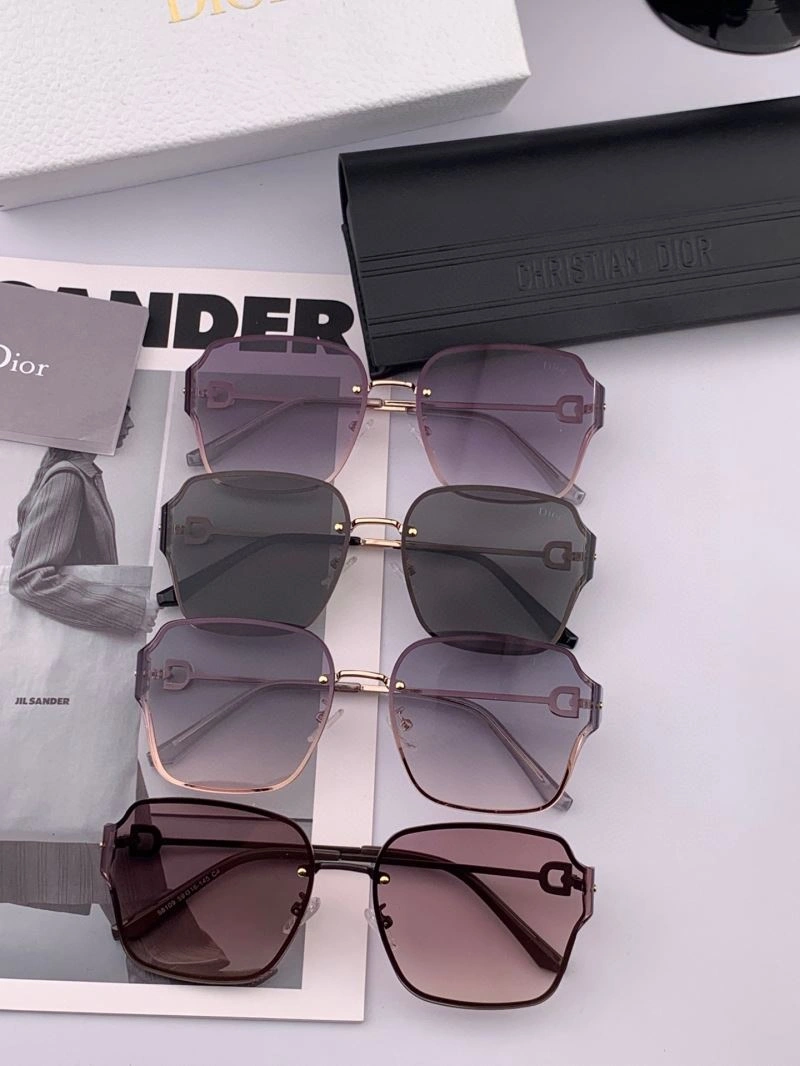 Christian Dior Sunglasses Refined 278834