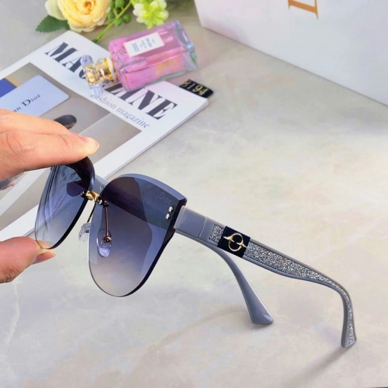 Effortless Christian Dior Sunglasses 278840