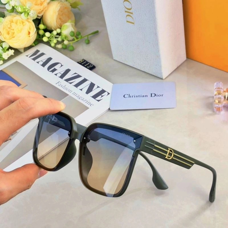 Christian Dior Sunglasses Fashionable 278842