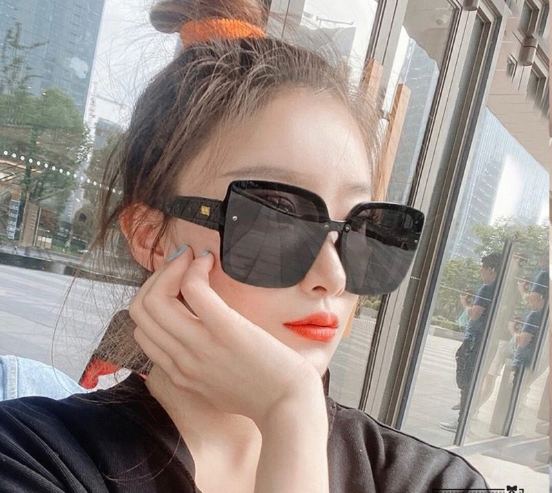 Christian Dior Sunglasses Snug 278833