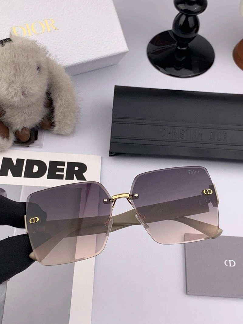 Tailored Christian Dior Sunglasses 278836