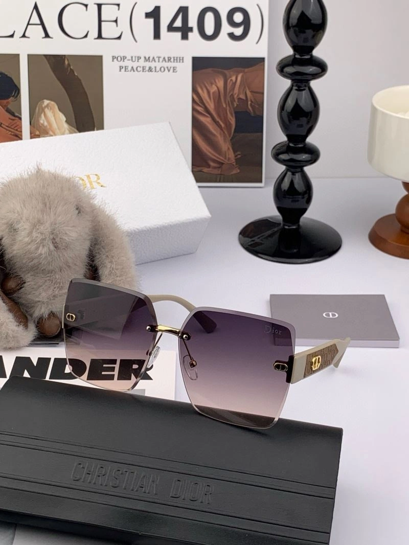 Tailored Christian Dior Sunglasses 278836