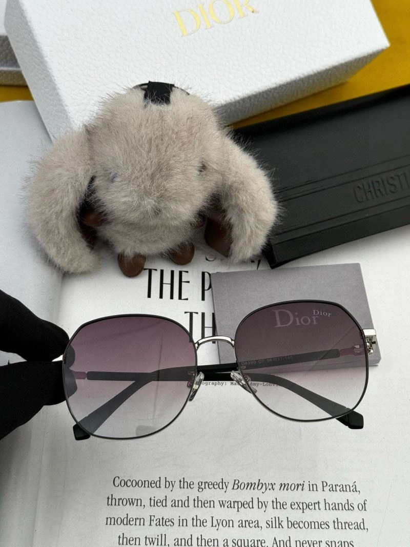 Tailored Christian Dior Sunglasses 278818