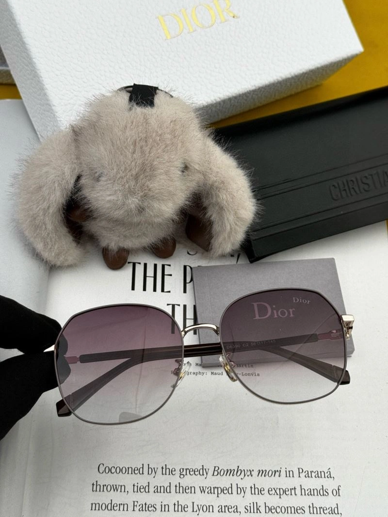 Tailored Christian Dior Sunglasses 278818