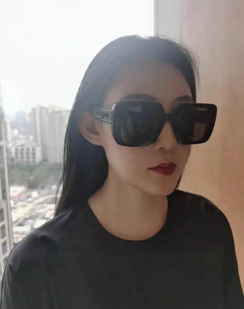 Christian Dior Sunglasses Vibrant 278848