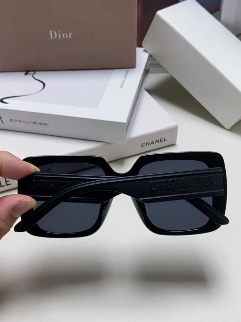 Christian Dior Sunglasses Vibrant 278848
