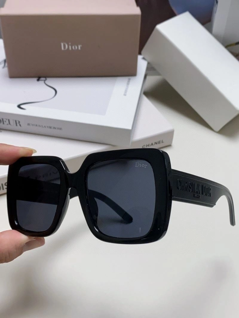 Christian Dior Sunglasses Vibrant 278848