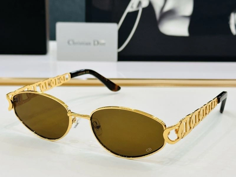 Christian Dior Sunglasses Attractive 278815