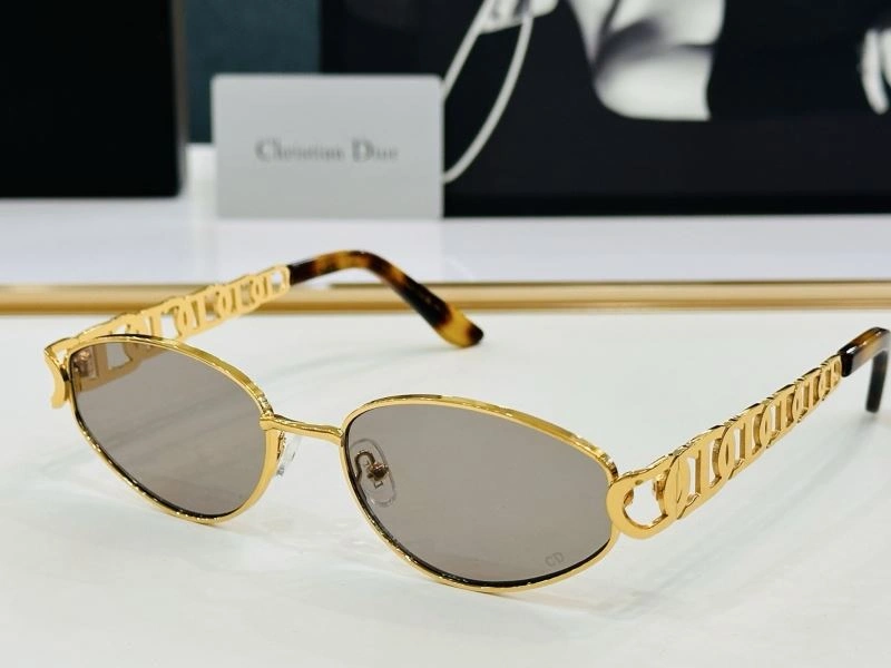 Christian Dior Sunglasses Attractive 278815
