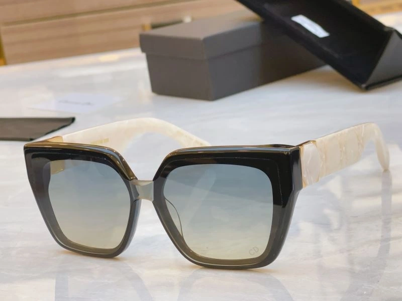 Christian Dior Sunglasses ModernLook 278813