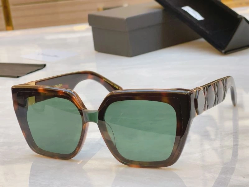 Christian Dior Sunglasses ModernLook 278813