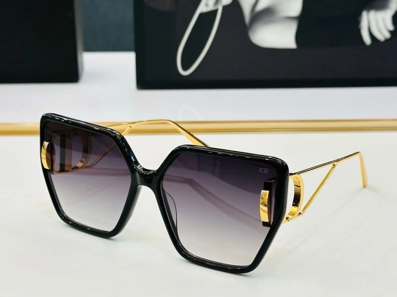 Christian Dior Sunglasses Stylish 278799