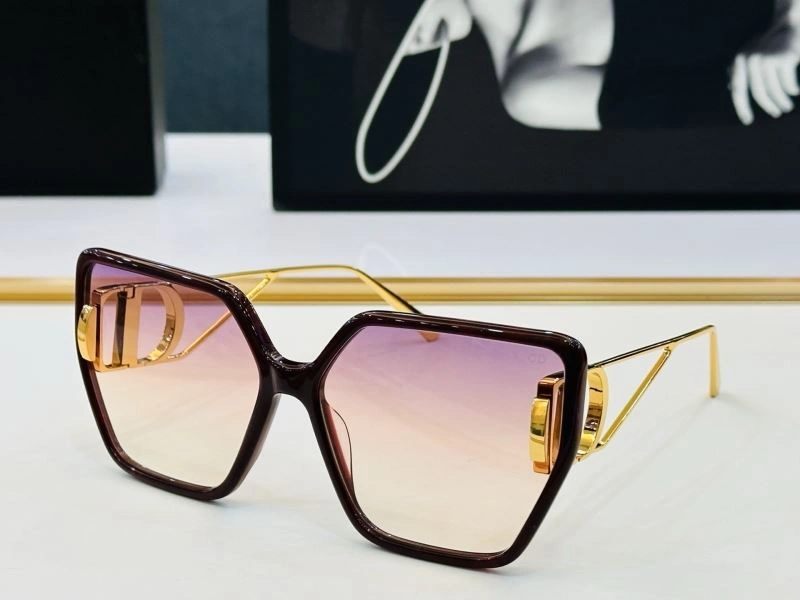 Christian Dior Sunglasses Stylish 278799