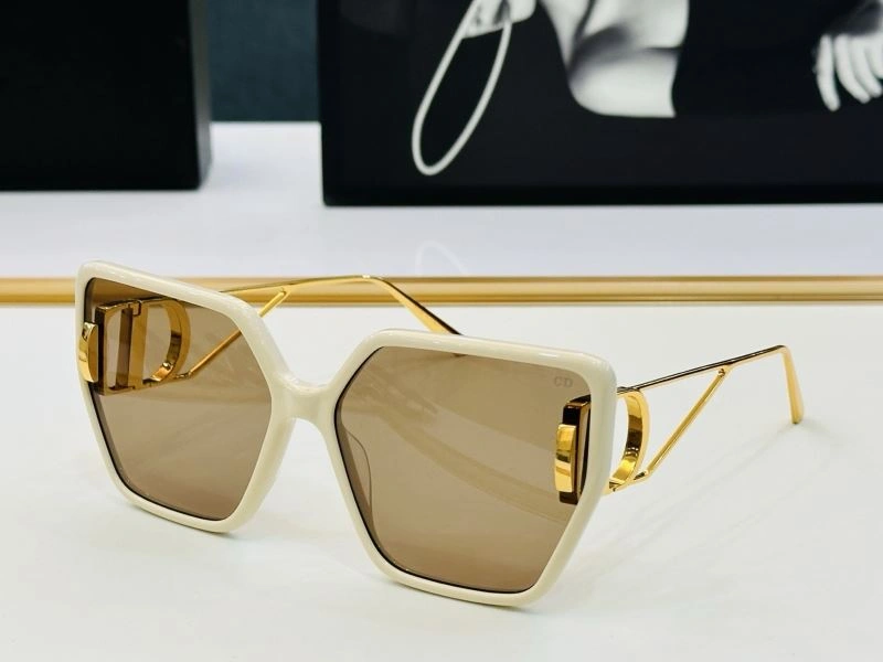 Christian Dior Sunglasses Stylish 278799