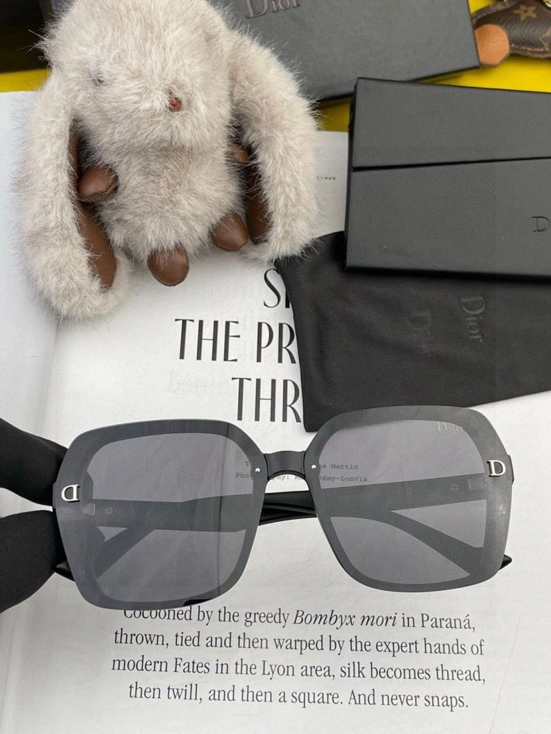 Christian Dior Sunglasses Minimalist 278797