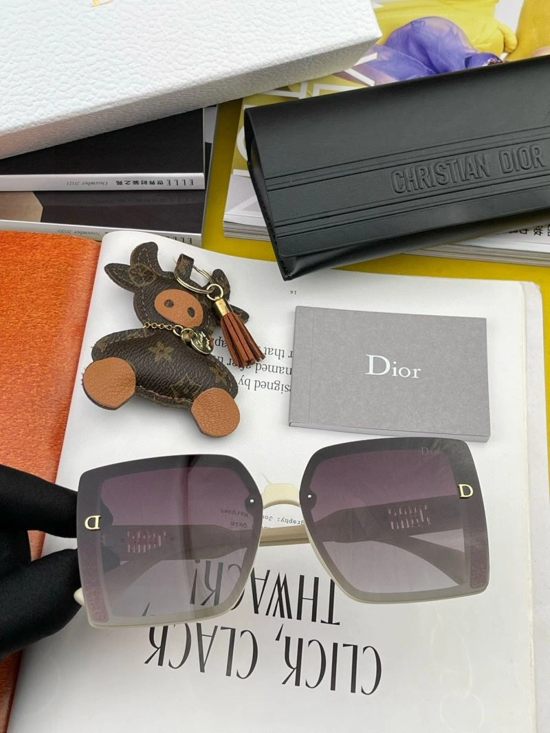 Efficient Christian Dior Sunglasses 278801