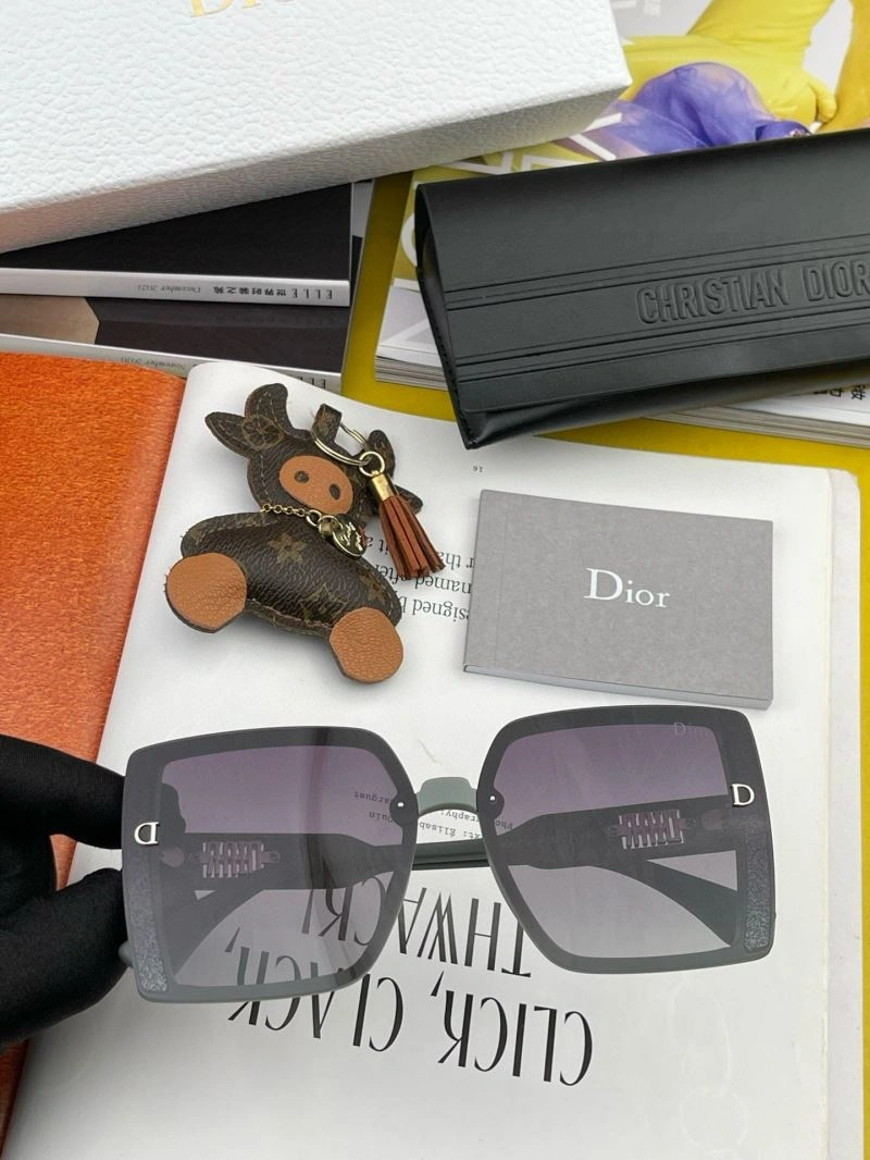 Efficient Christian Dior Sunglasses 278801